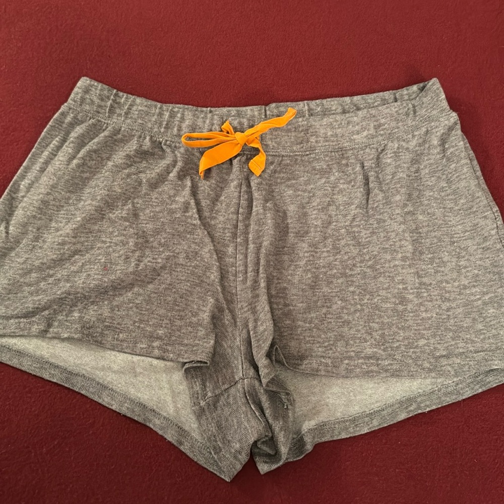 Women’s gray pajama shorts Trick or Treat Sleep size large